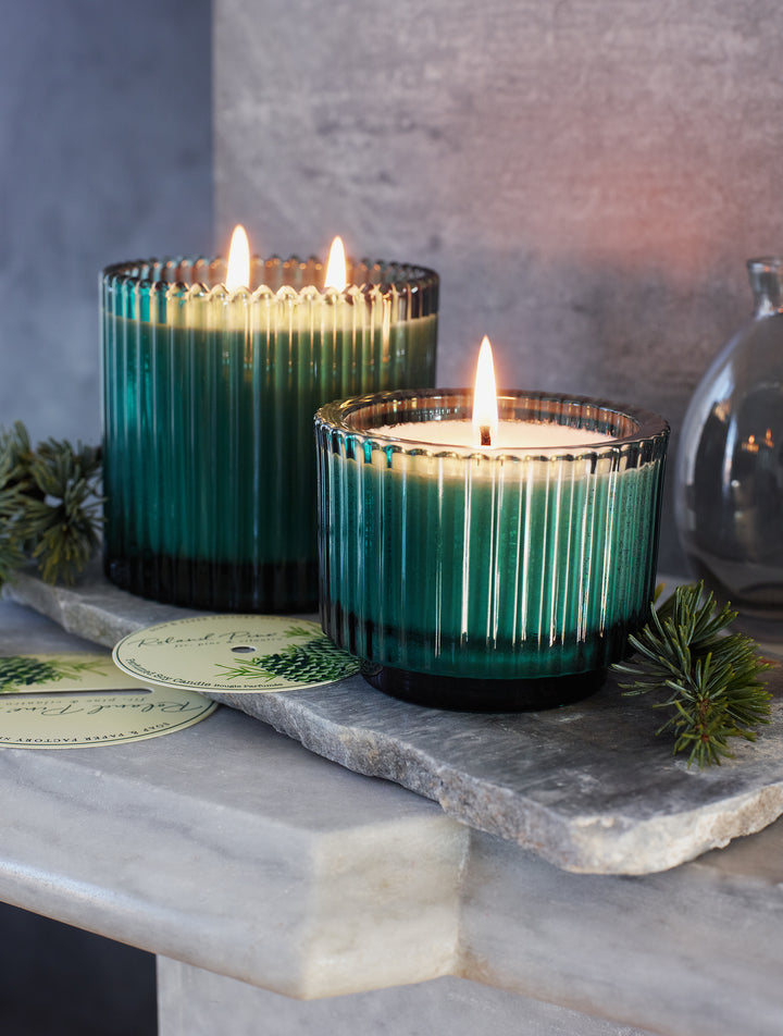 Roland Pine 6 oz Forest Green Single-Wick Ribbed Glass Soy Candle