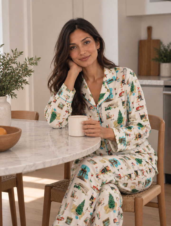 Holiday in New York Long Sleeve Pajamas