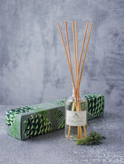 The best way to fragrance every room 24/7! Soap & Paper Factory’s 3.65 oz Reed Diffusers last up to six months and we recommend you flip the reeds often to instantly infuse any space. Additional reeds available for purchase here. Roland Pine is Soap & Paper Factory’s most beloved fragrance. Featuring notes of fresh pine & crisp fir, it's a must for the holiday season, but a favorite year-round.