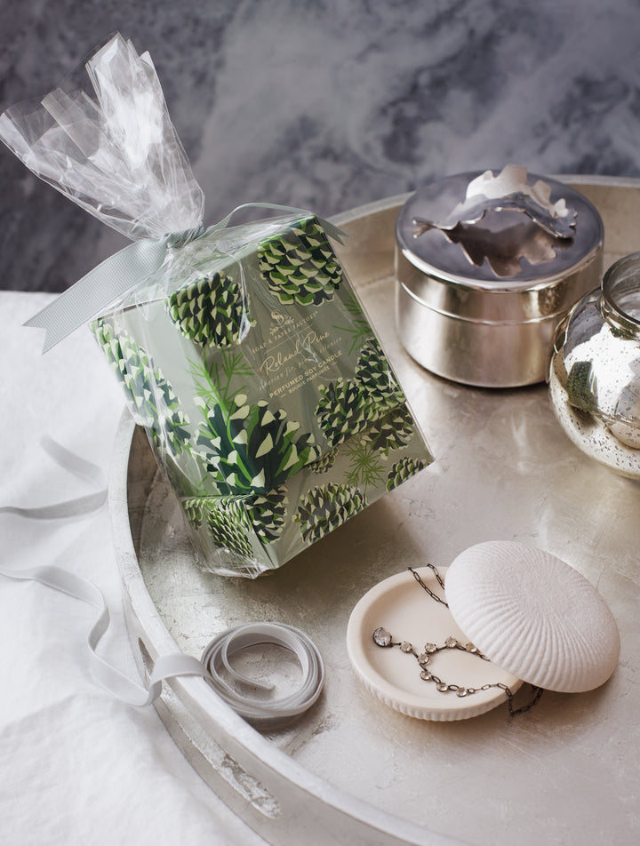 Roland Pine Single-Wick Candle & Soap Set