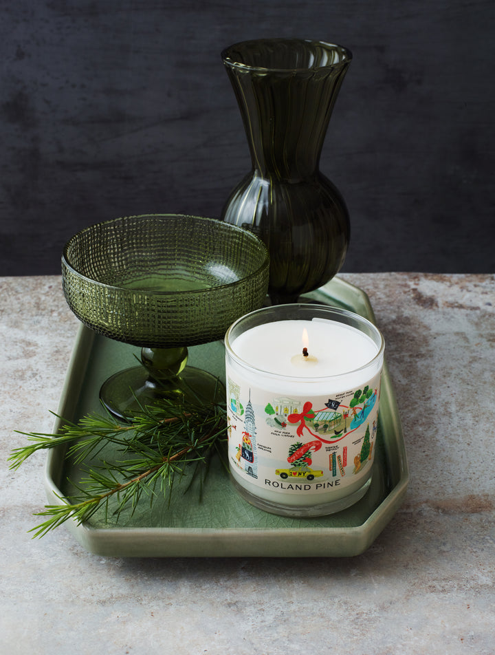 Holiday in New York 9.5 oz Single-Wick Glass Soy Candle