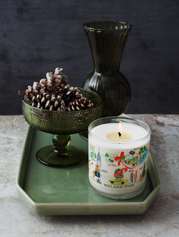 Holiday in New York 9.5 oz Single-Wick Glass Soy Candle