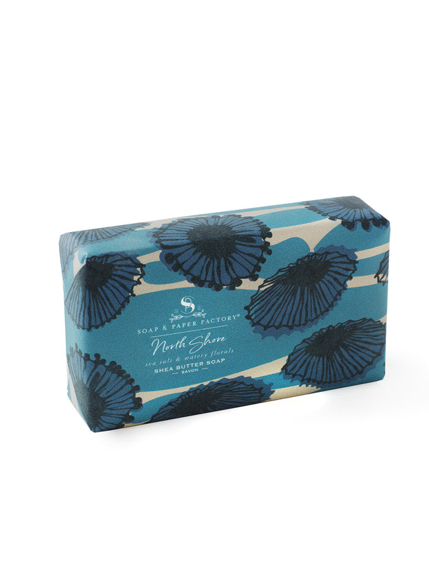  North Shore features deeply layered notes of sea salt & lush, watery florals that will transport you to the edge of the sea with crashing waves, hot sun and sandy beaches. Our extra-gentle 100% vegetable soap is enriched with nourishing Shea Butter for a creamy and luxurious lather.