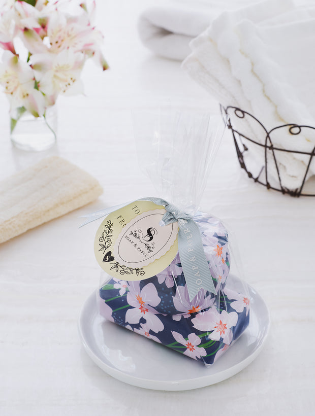 Vanilla Fleur Tin Candle & Soap Gift Set