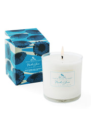 North Shore soy candles feature deeply layered notes of sea salt & lush, watery florals that will transport you to the edge of the sea with crashing waves, hot sun and sandy beaches. This single-wick soy candle burns clean and bright for up to 65 hours.