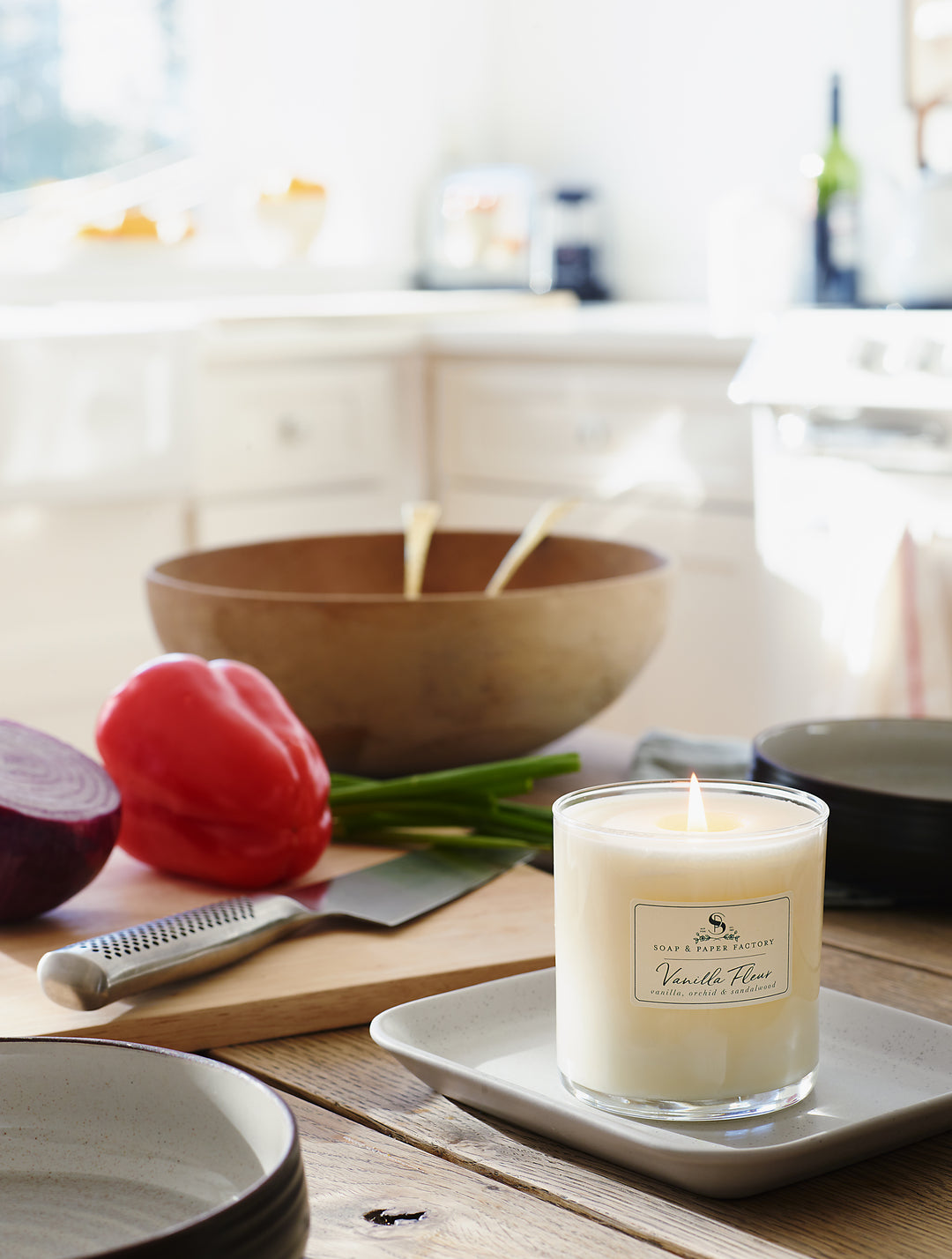 Vanilla Fleur 9.5 oz Single-Wick Glass Soy Candle